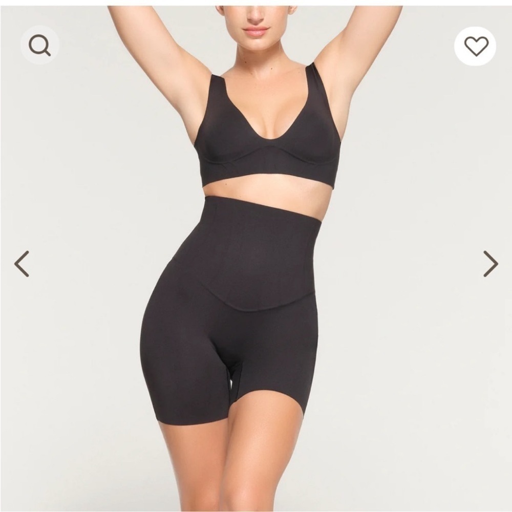 SKIMS Bonded Corset Short Onyx Black size S NWT